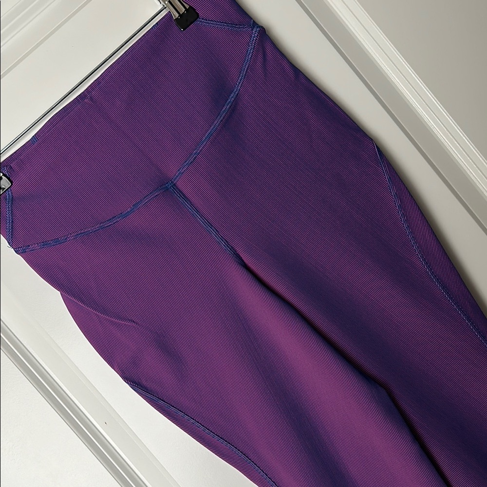 Lululemon Ribbed Leggings, Size 6, 25” length